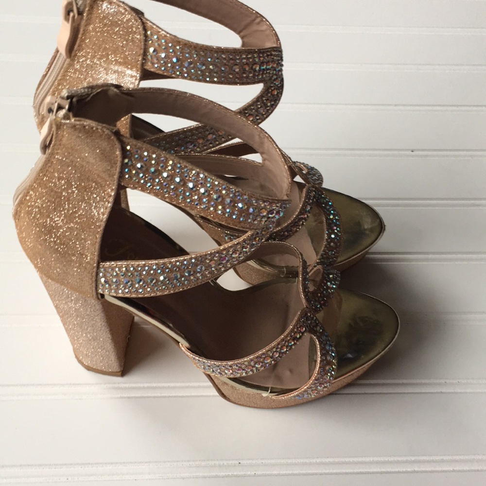 Dress up heels - Picture 3 of 5